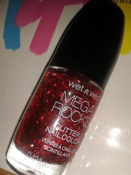 Opinión  Esmaltes Wet n Wild Brillante Rojo