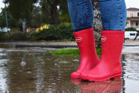 Rainy day, rainy boots...