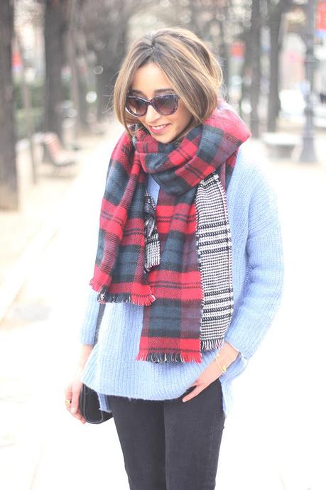 blue light sweater and tartan09