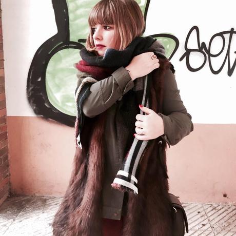 FUR VEST