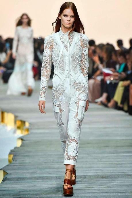 Es Tendencia: Novias con pantalones. Te atreves?