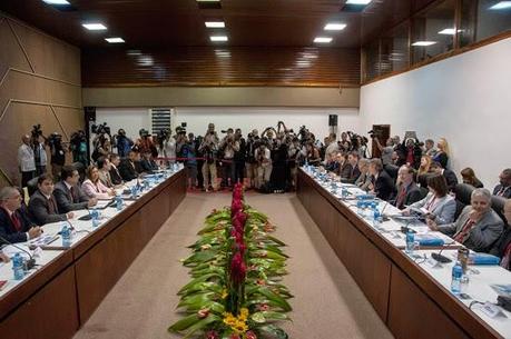 Cuba-EE.UU.: Dos mujeres encabezan inicio de diálogo histórico