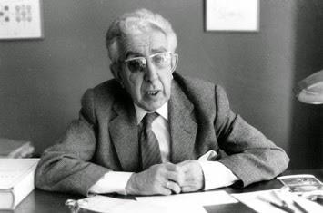 Un Día Como Hoy Nació; Faustino Cordón Bonet Un Día Como Hoy Nació; Faustino Cordón Bonet