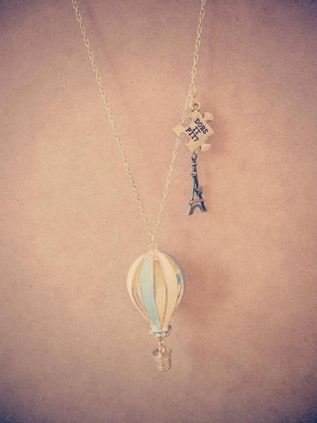 Subasta Collar Globe Flying Paris