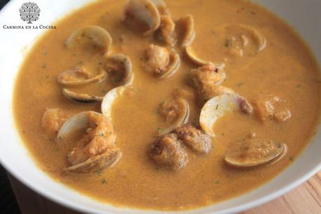 CREMA DE MARISCO Y ALMENDRAS