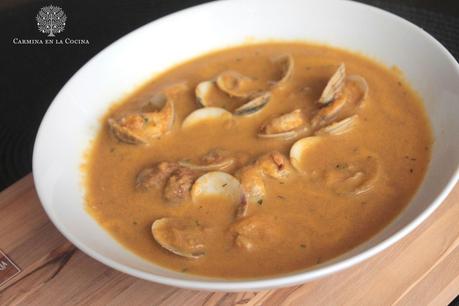 CREMA DE MARISCO Y ALMENDRAS