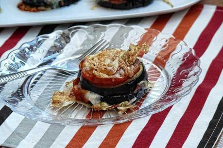 Berenjenas con queso curado y tomate