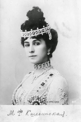 NIcolás, Alejandra y los viajes interplanetarios