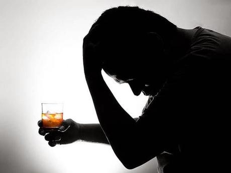 ¿Beber alcohol antes de acostarse?