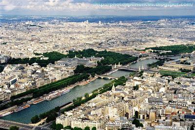 Vista de París desde lo alto de la Torre Eiffel