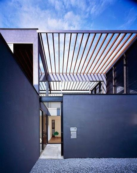 Casa pérgola, diseño contemporáneo en Tokio