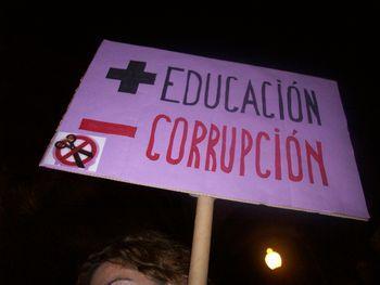Corrupción y educación directamente proporciales Corrupción y educación directamente proporciales