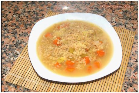 Sopa de verduras con soja texturizada