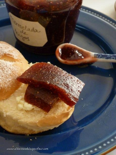 Bollos de Leche con Mermelada y Dulce de Higo