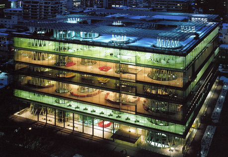 Cómo la arquitectura desaparece para ser más arquitectura: la Mediateca de Sendai