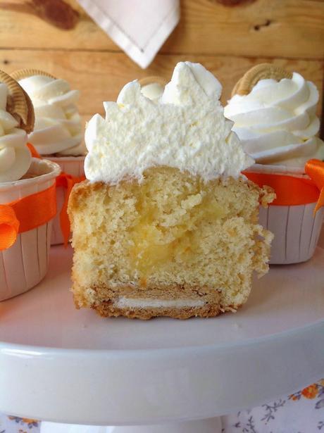 Cupcakes de Oreo doradas rellenos de orange curd - Reto Alfabeto Dulce