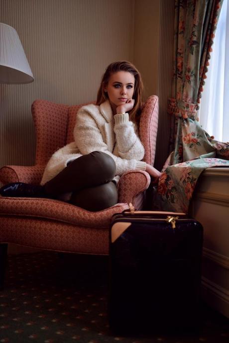 WINTER TIME: THE DRESS CHALLENGE