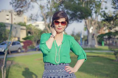 Mis Looks - Falda midi azul y estampada