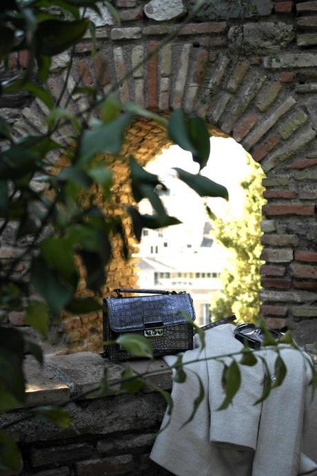 HIGH WAISTED HIGH WAISTED