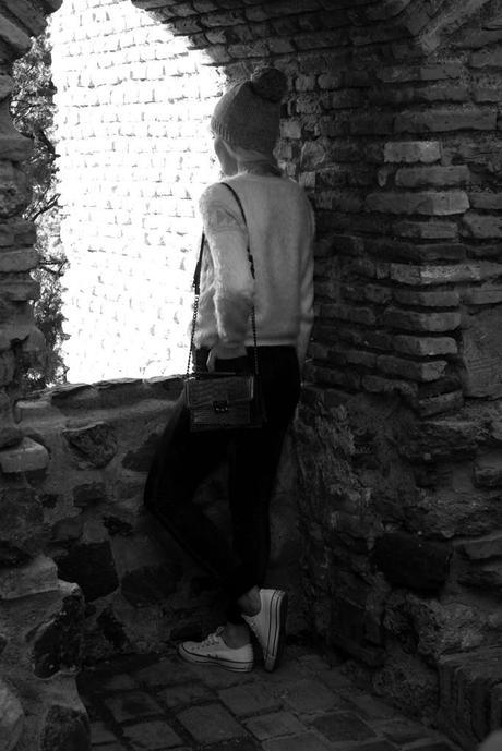 HIGH WAISTED HIGH WAISTED