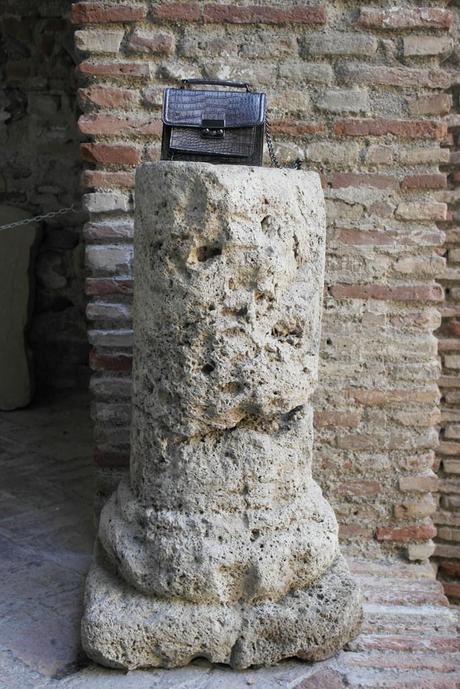 HIGH WAISTED HIGH WAISTED