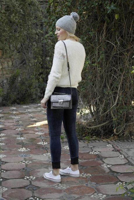 HIGH WAISTED HIGH WAISTED