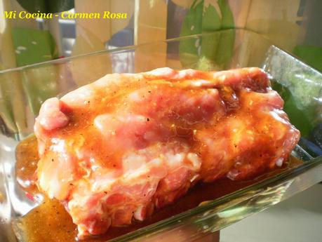 CORBATA DE CERDO MARINADA CON MIEL, ACEITE DE SESAMO, SOJA Y JENGIBRE AL HORNO