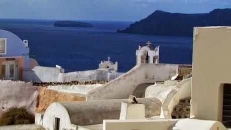 Las iglesias con cúpulas azules de Oia. Santorini. Grecia