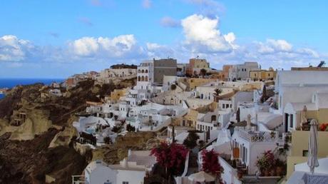 Las iglesias con cúpulas azules de Oia. Santorini. Grecia