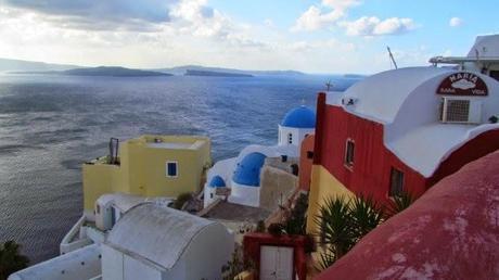 Las iglesias con cúpulas azules de Oia. Santorini. Grecia