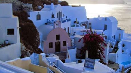 Las iglesias con cúpulas azules de Oia. Santorini. Grecia