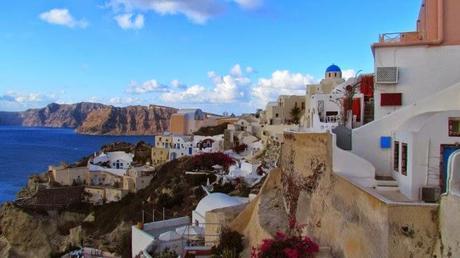 Las iglesias con cúpulas azules de Oia. Santorini. Grecia