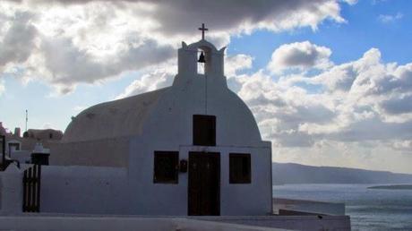 Las iglesias con cúpulas azules de Oia. Santorini. Grecia