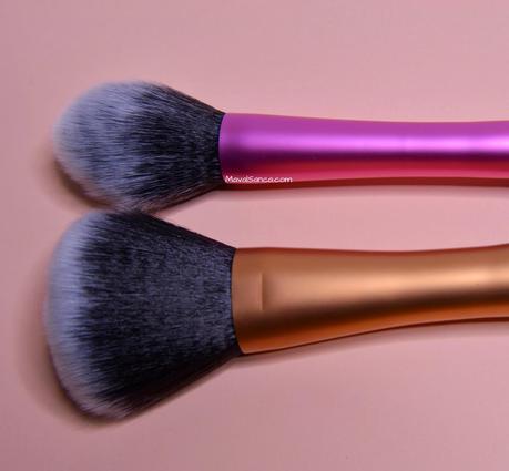 Real Techniques: Brush Brush / Powder Brush clones/dupes de Buy In coins