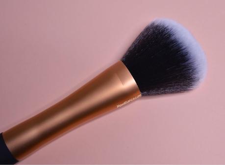 Real Techniques: Brush Brush / Powder Brush clones/dupes de Buy In coins