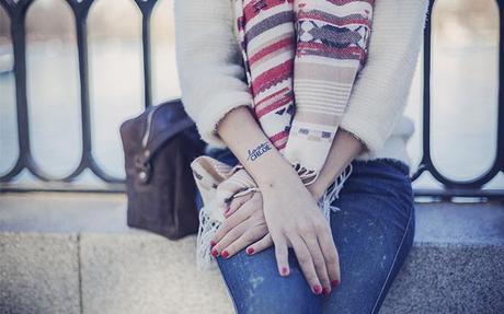 street style barbara crespo hake leopard sneakers scarf el retiro outfit fashion blogger blog de moda street style barbara crespo hake leopard sneakers scarf el retiro outfit fashion blogger blog de moda