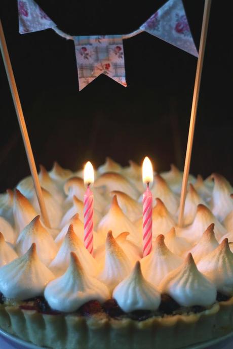 Tarta de arándanos, crema de almendras y merengue. ¡¡Sorteo 2º Aniversario de Cook the cake!!