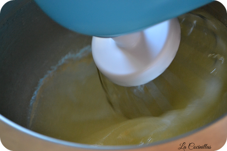 Como se hace la buttercream de merengue suizo paso a paso