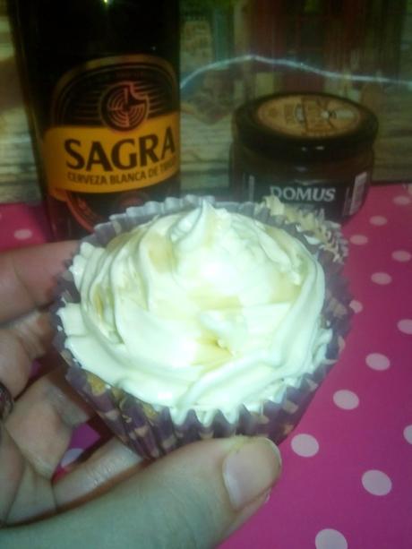 Cupcakes de cerveza rubia de trigo