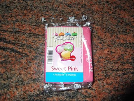 CUPCAKES DE CHOCOLATE Y VAINILLA CON FONDANT