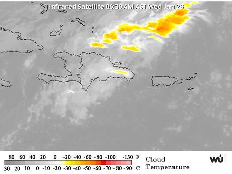 Bajo lluvias en RD por sistema frontal.