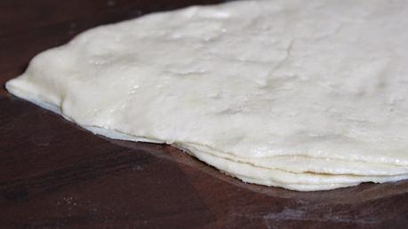 Cruasanes árabes rellenos (croissants) شعيبيات بالقشطة