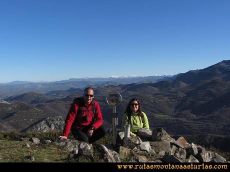 Area Buyera, picos Grandamiana y Plantón: Cima del Plantón