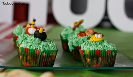CUPCAKE ANGRY BIRD DE MANZANA  ZANAHORIAS