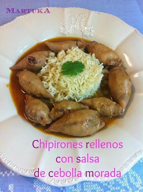 Chipirones Rellenos Con Salsa De Cebolla Morada