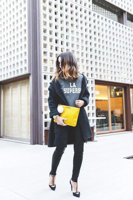 Rebecca_Minkoff_Yellow_Clutch-La_Superbe_Sweatshirt-Madewell-Sezane-Leather_Pants-Outfit-Street_Style-Collage_Vintage-56