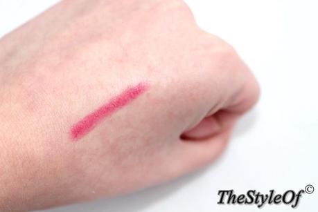 lipstick swatch