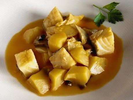 Patatas guisadas con bacalao