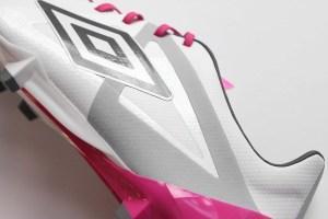 umbro-velocita-white-black-pink-2015-boots (8)
