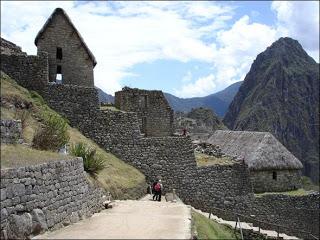 Teorías sobre el origen de Machu Picchu